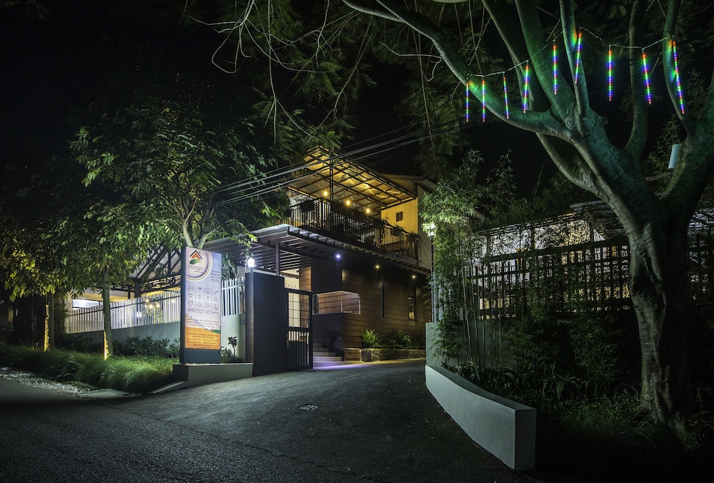 Jayagiri Guesthouse By Belgareti 56/63