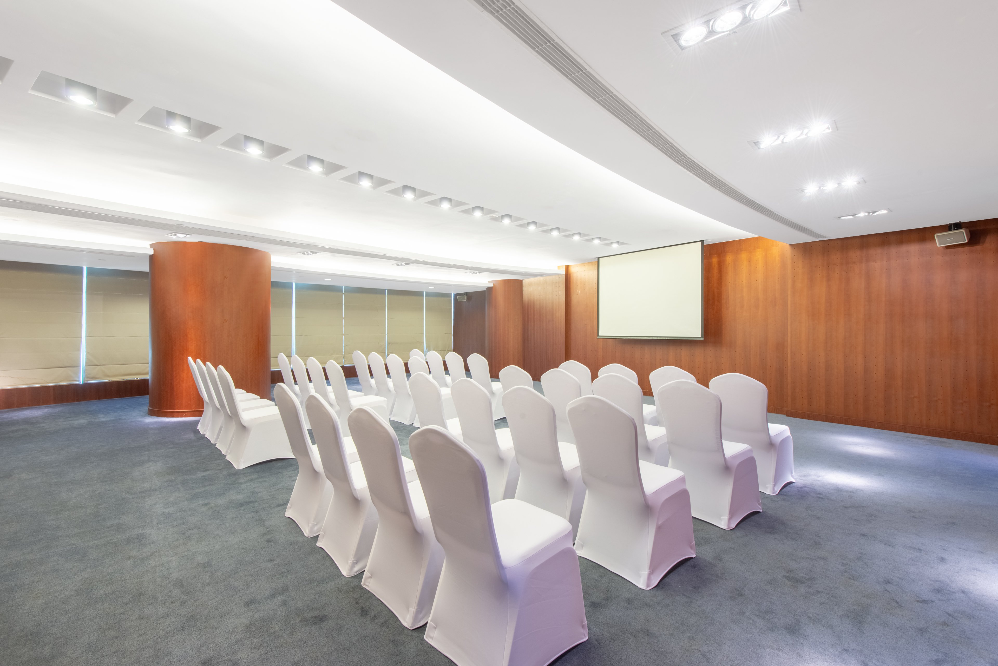 Crowne Plaza Zhuhai City Center 63/78