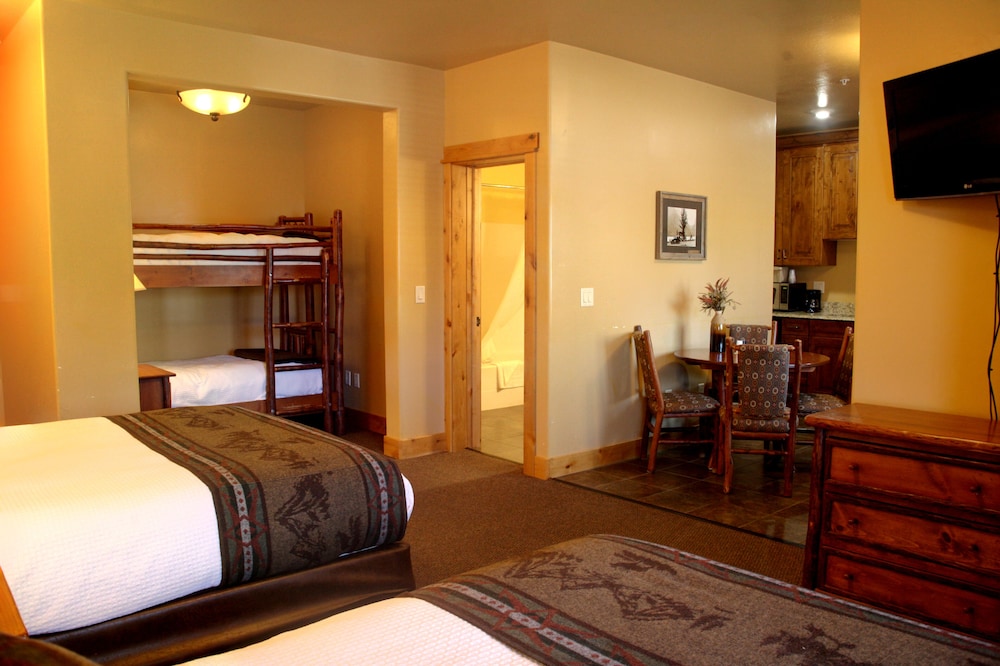 Cowboy Village Resort 12/69