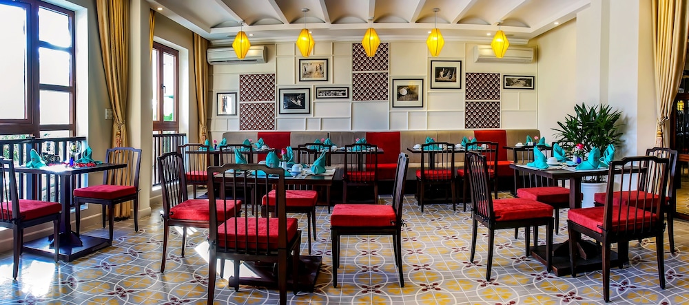 Lantana Riverside Hoi An Boutique Hotel Spa 50/60