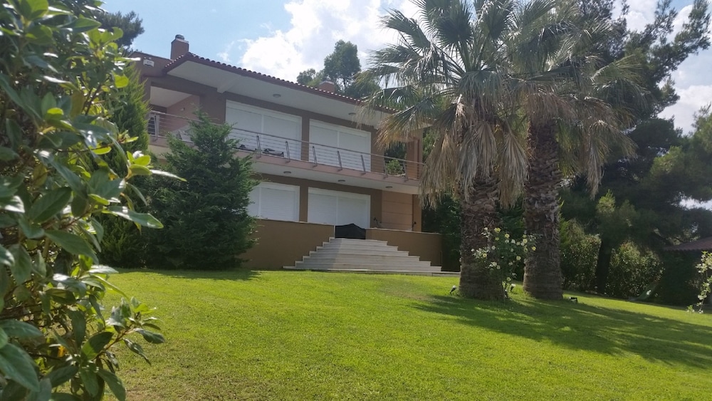 Luxurious Villa Anna Maria 37/50