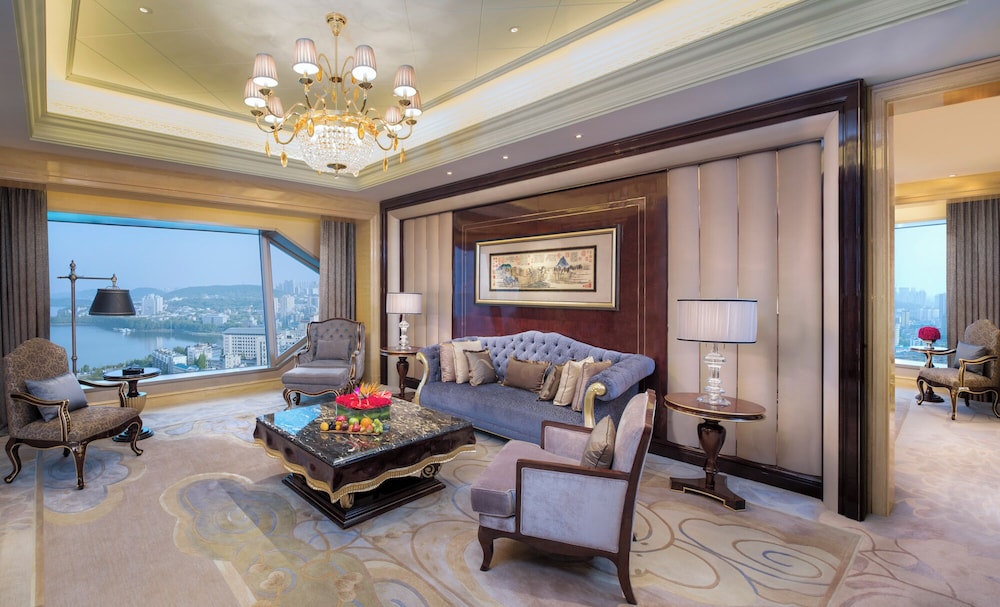 Wanda Reign Wuhan 46/67
