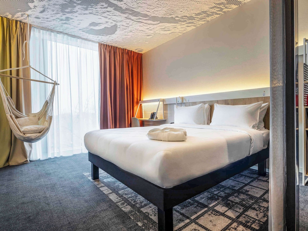 Novotel Living Almaty Jetisu 23/67