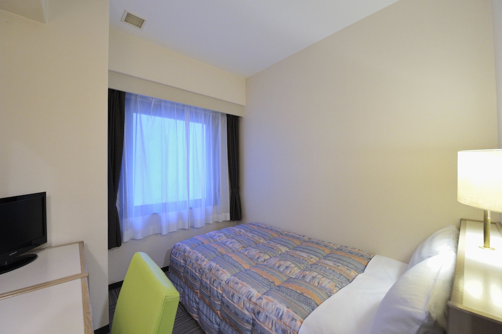 COURT HOTEL NIIGATA 10/66