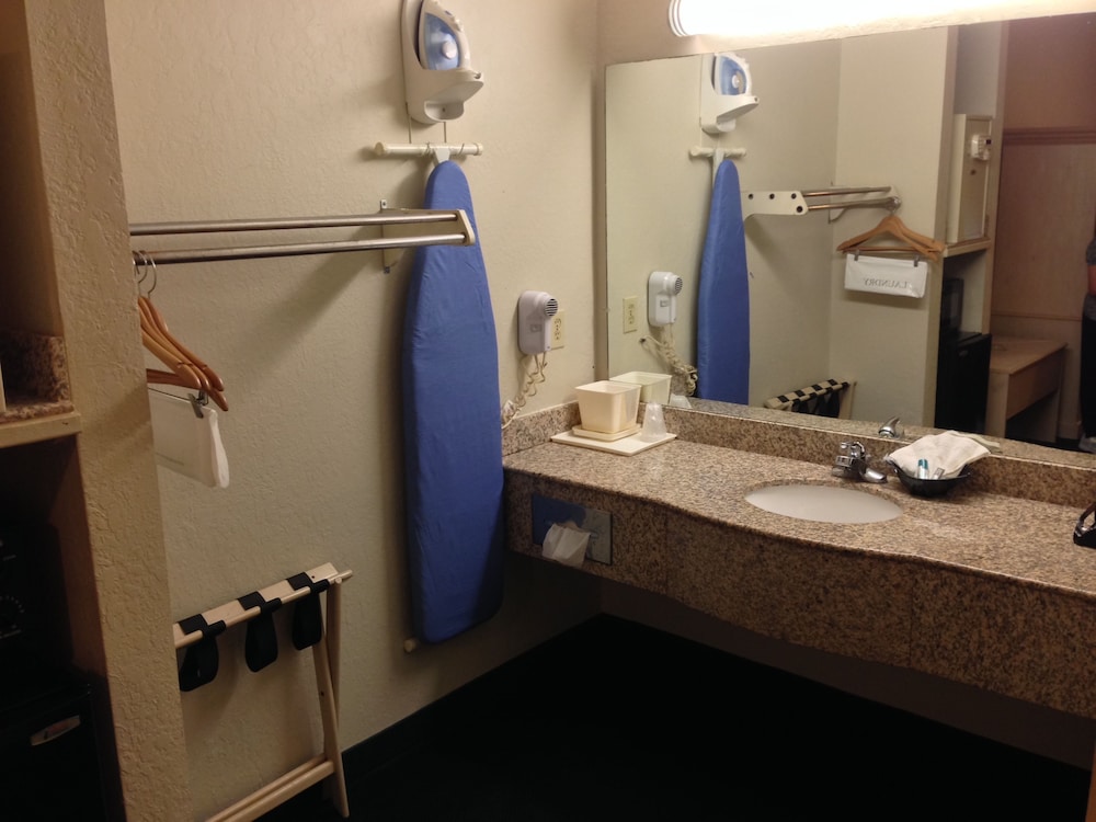 Best Western Magnolia 47/50