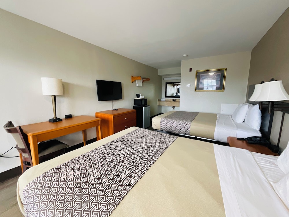 Savannah Inn 32/60