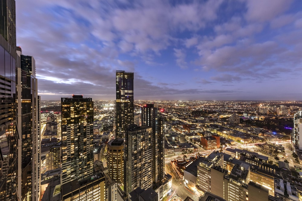 Avani Melbourne Central Residences 66/76