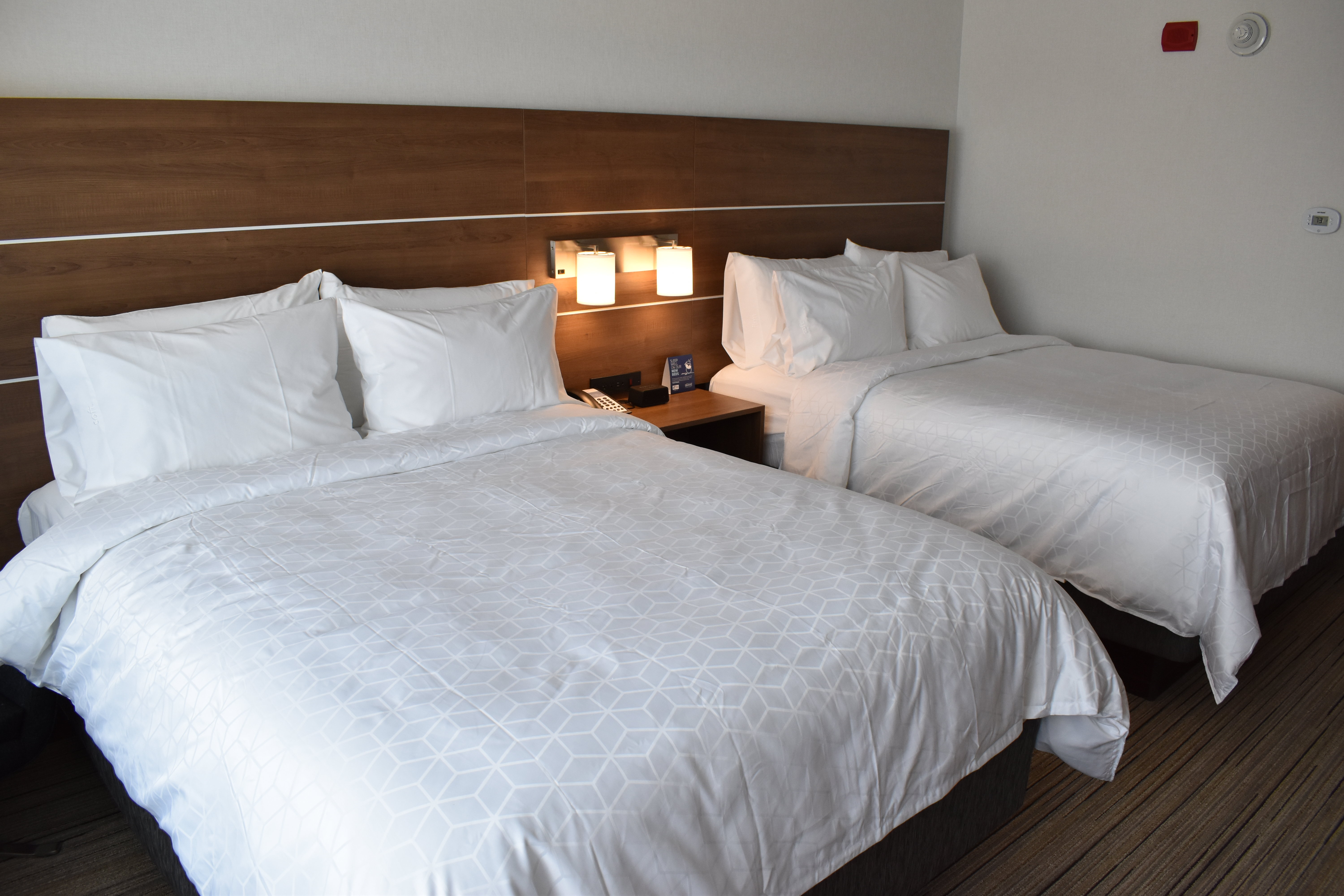 Holiday Inn Express And Suites Boston South Randolph 10/33