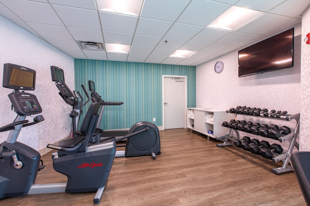Holiday Inn Express and Suites Asheville Downtown 23/50