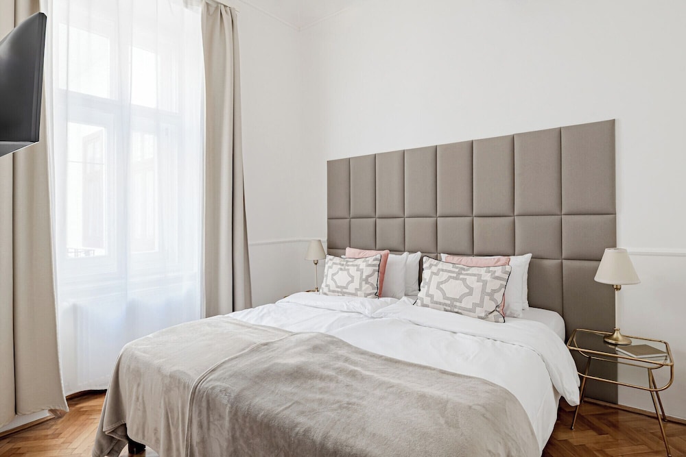 STANDARD, DOUBLE BED