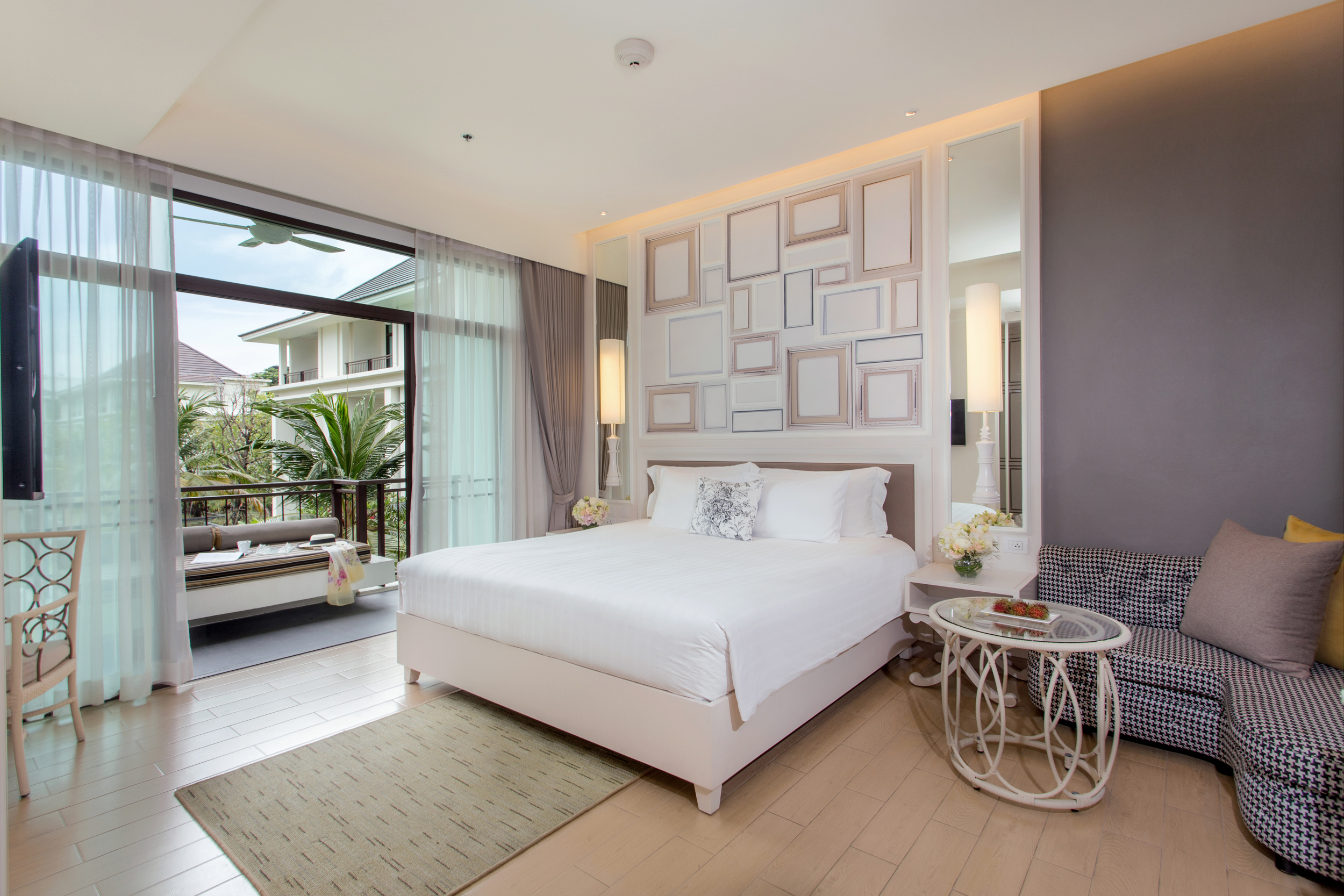 GARDEN, DELUXE, DOUBLE OR TWIN BED