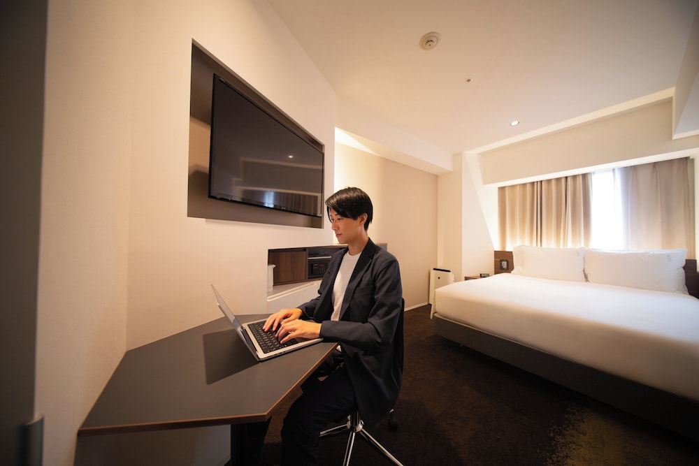 Holiday Inn & Suites Sapporo Odori Park 52/57