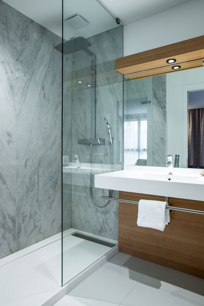 Hotel Forest Hill Paris Meudon-Velizy 45/47