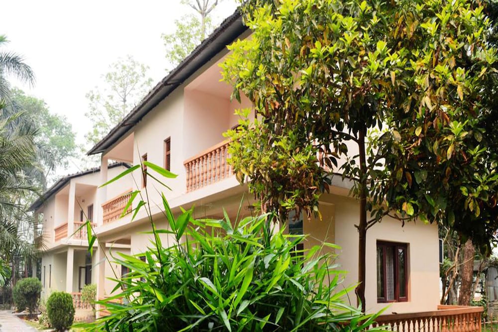 Chitwan Paradise Hotel 写真1