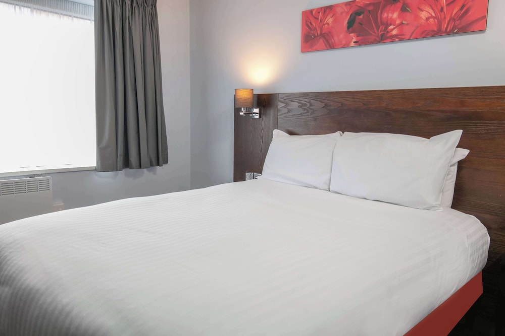 COZY, STANDARD, DOUBLE BED, SMALL