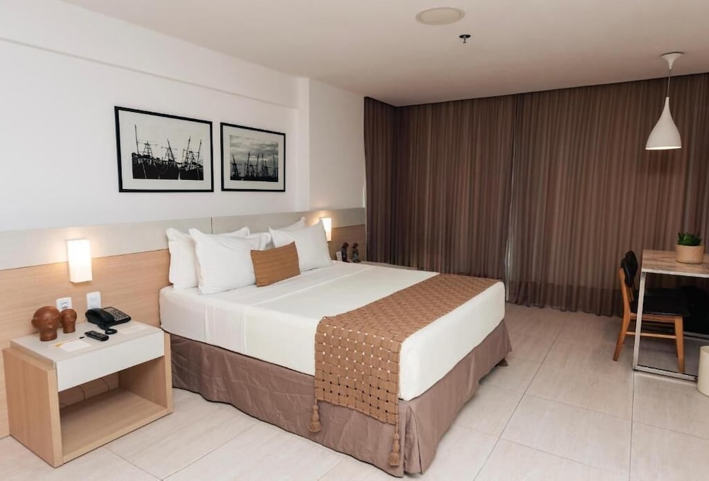 Room, Single, Queen Bed, Partial Sea View