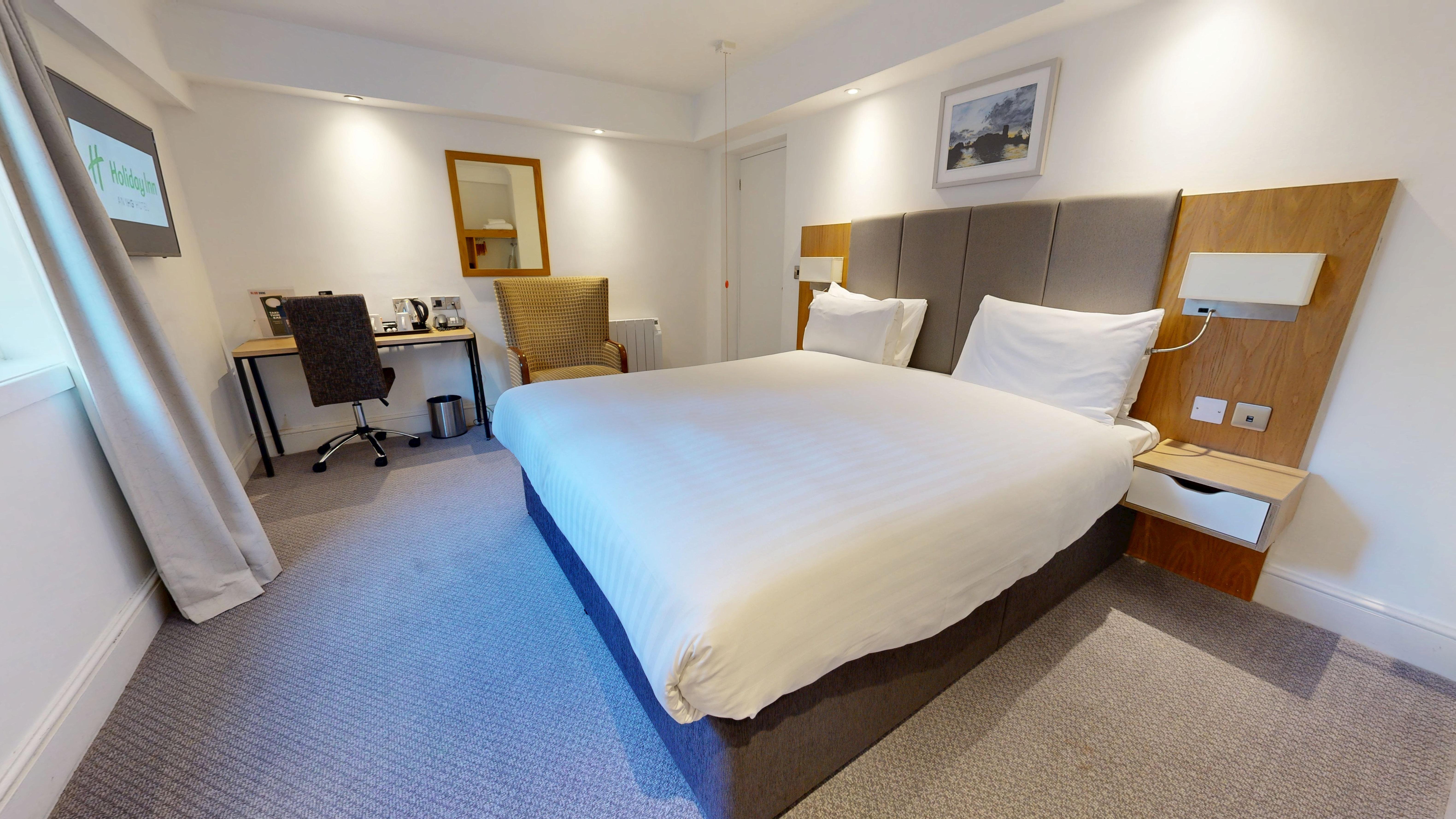 Holiday Inn Kenilworth 9/50
