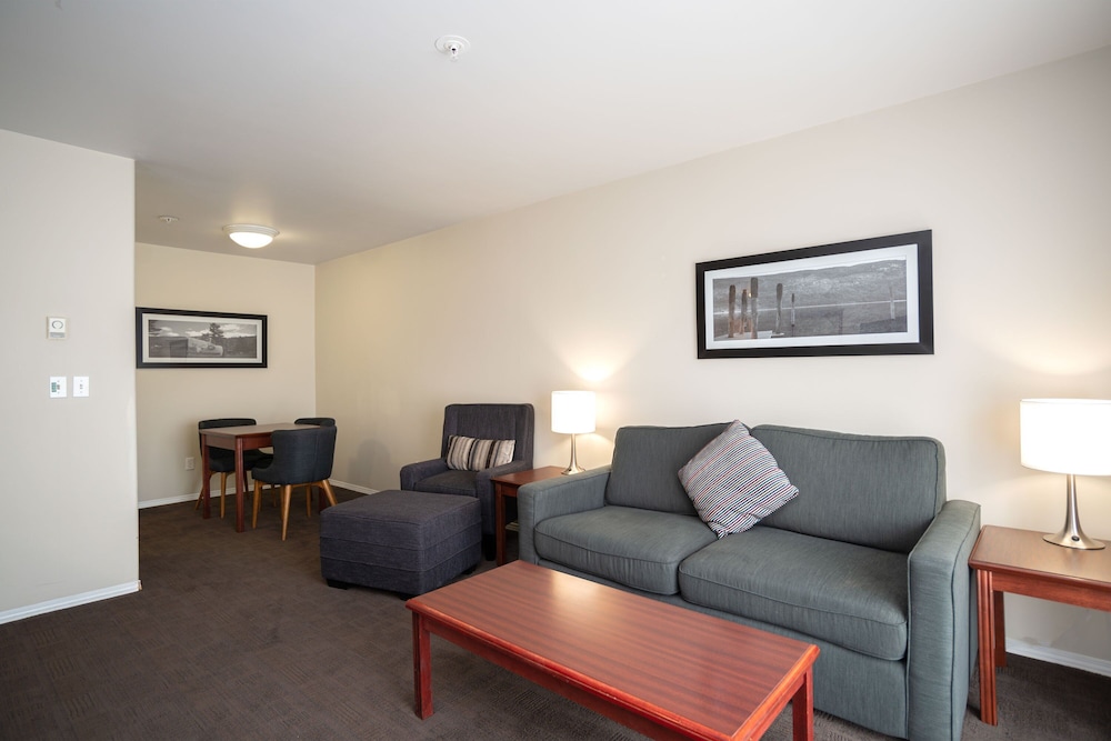 Sandman Hotel & Suites Williams Lake 25/40