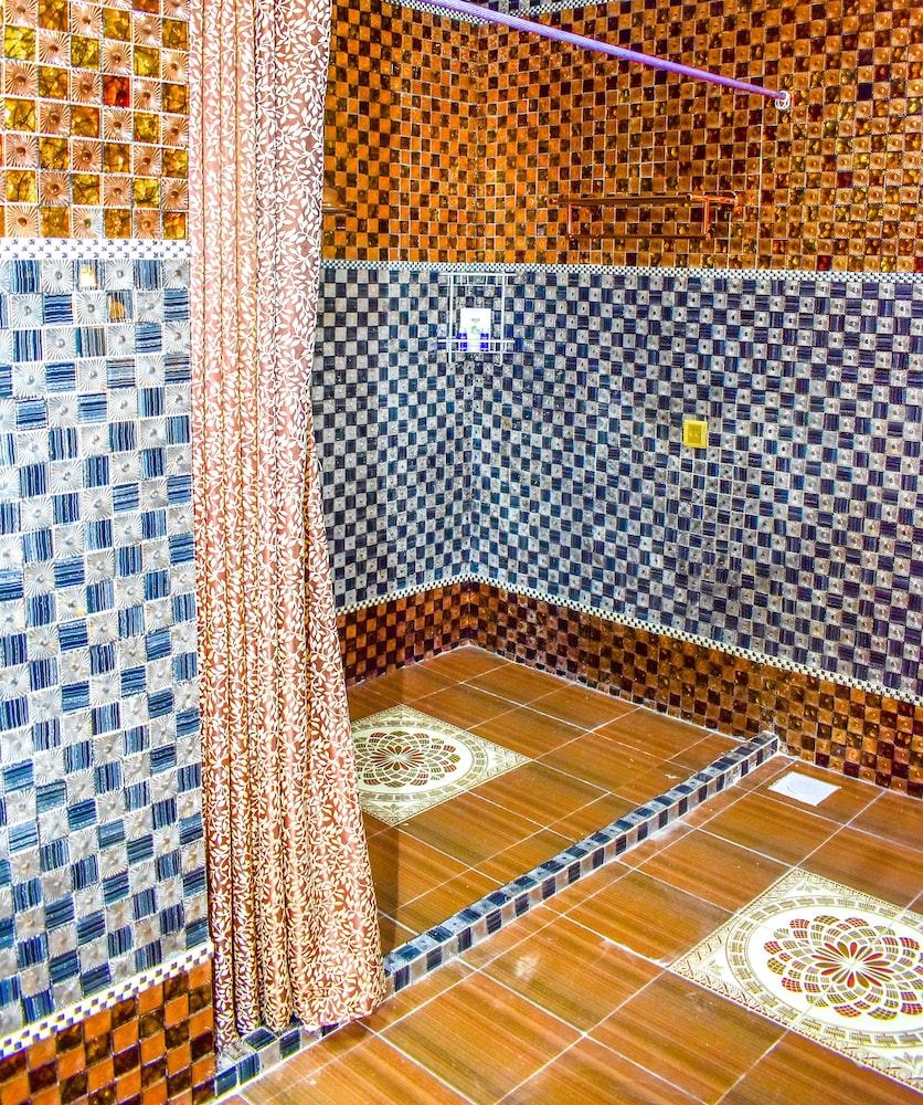 Madinat Al Bahr Business & Spa Hotel 73/75