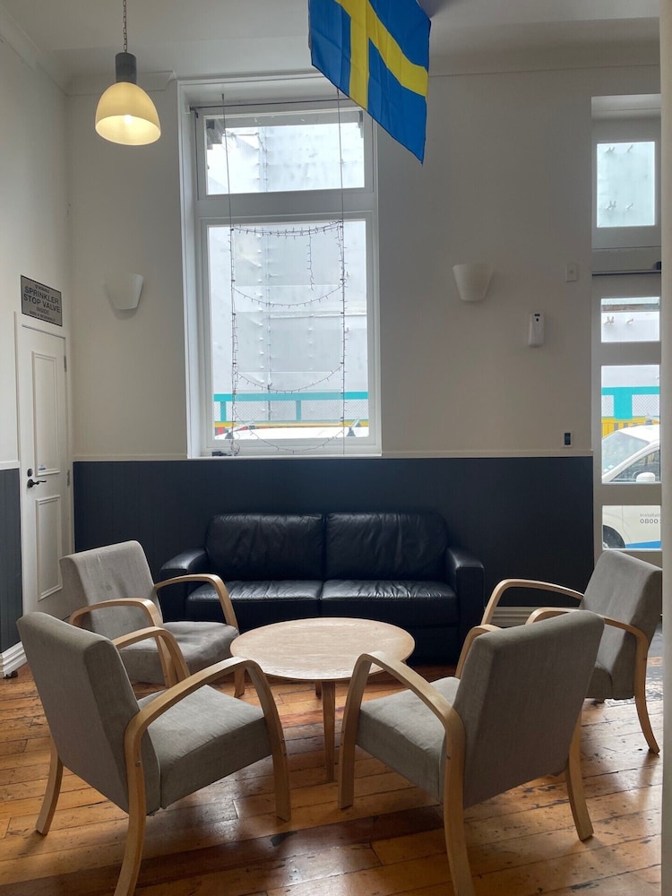 Nomads Capital Backpackers Wellington- Adults only 45/63