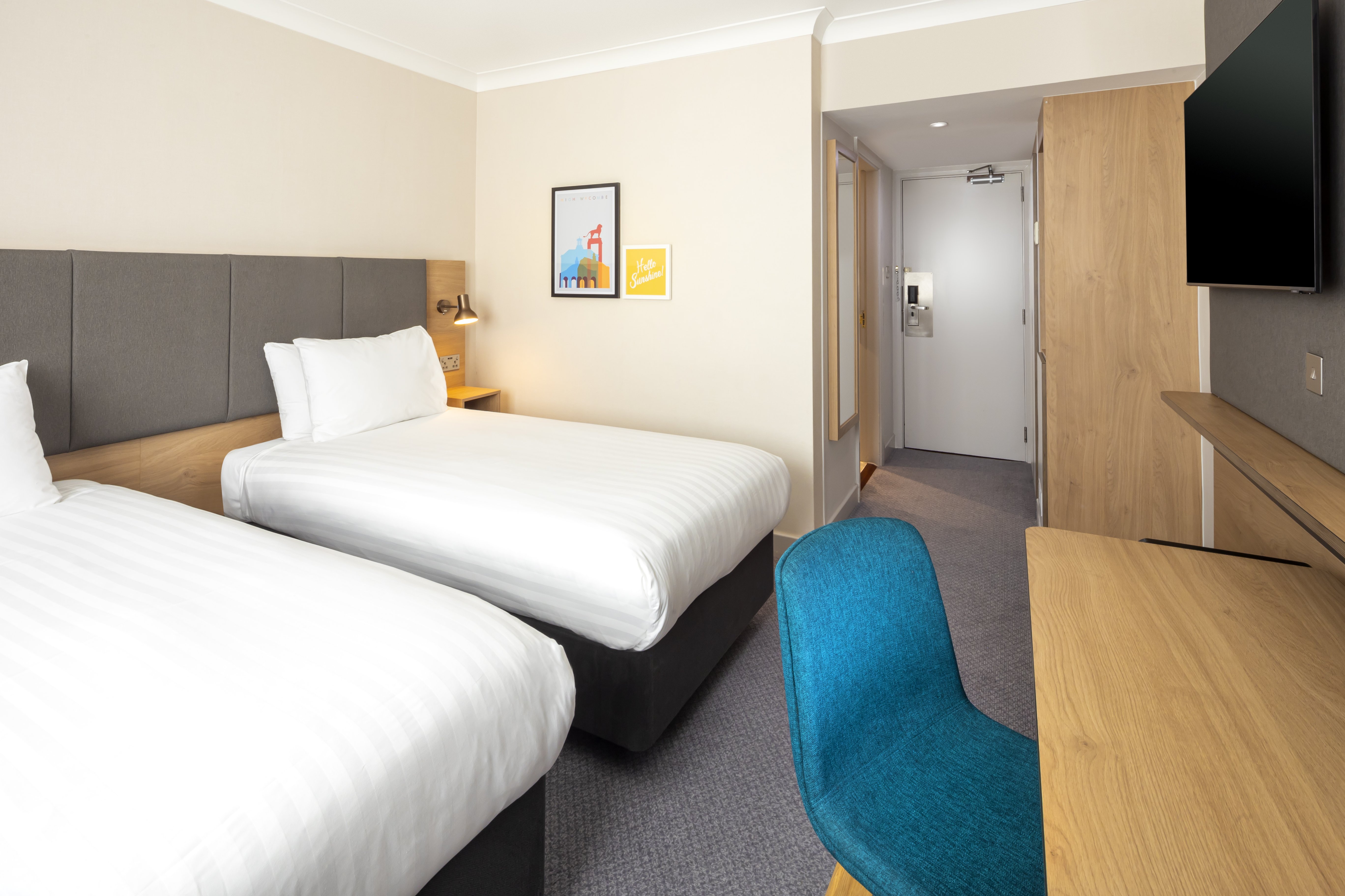 Holiday Inn Gatwick Airport 21/75