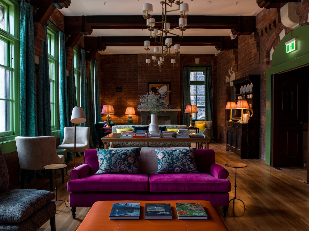 The Observatory Hotel 34/50