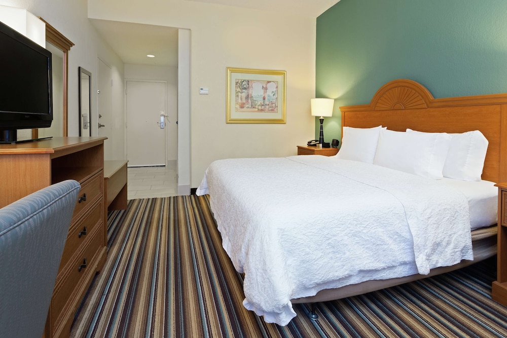 Hampton Inn & Suites Venice Bayside South Sarasota 16/36