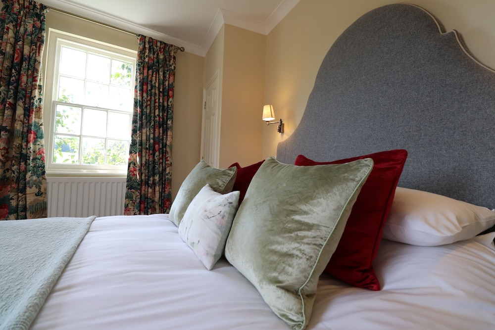 The Stable Courtyard Bedrooms At Leeds Castle 24/44