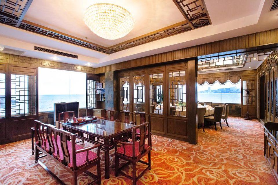 Yantai Golden Gulf Hotel 77/98