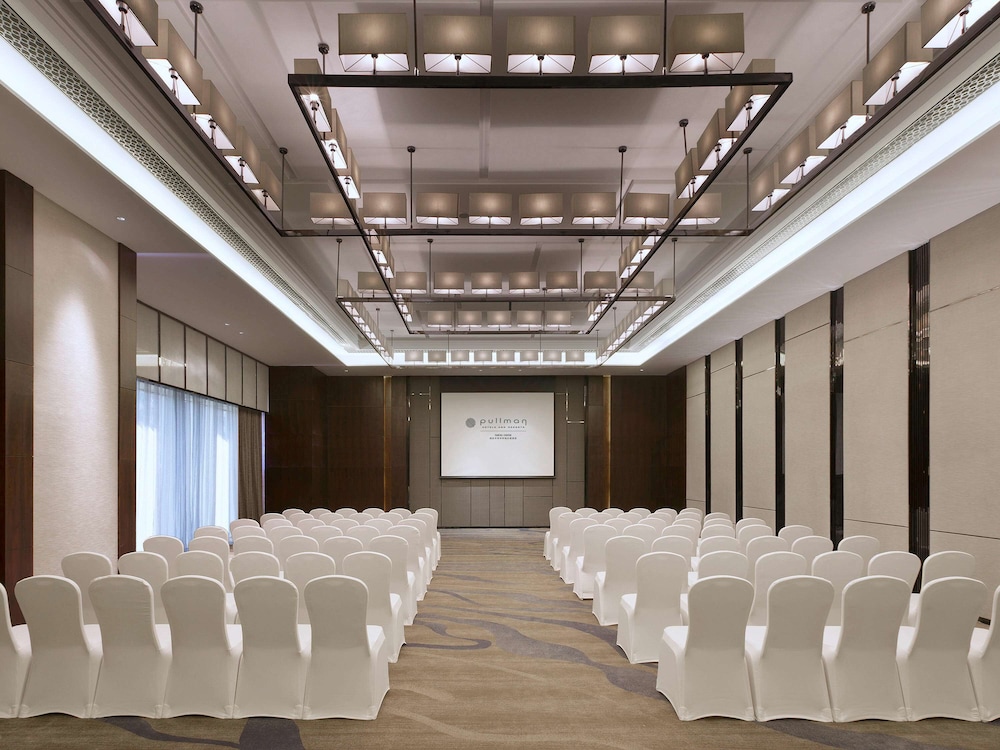 Pullman Yantai Center 39/50