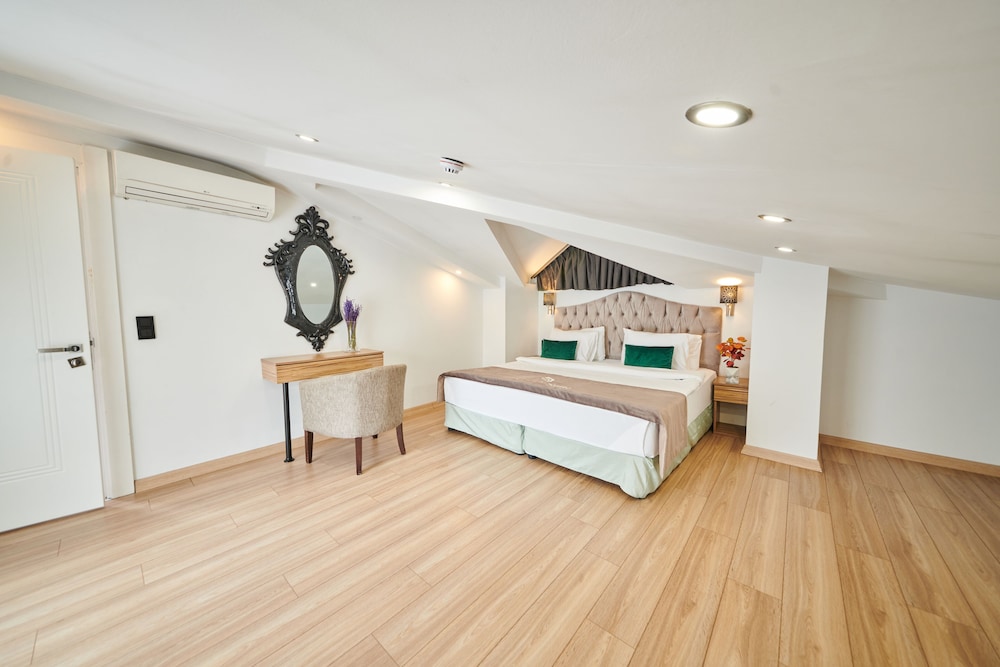 Hotel the Marions Suite 35/85