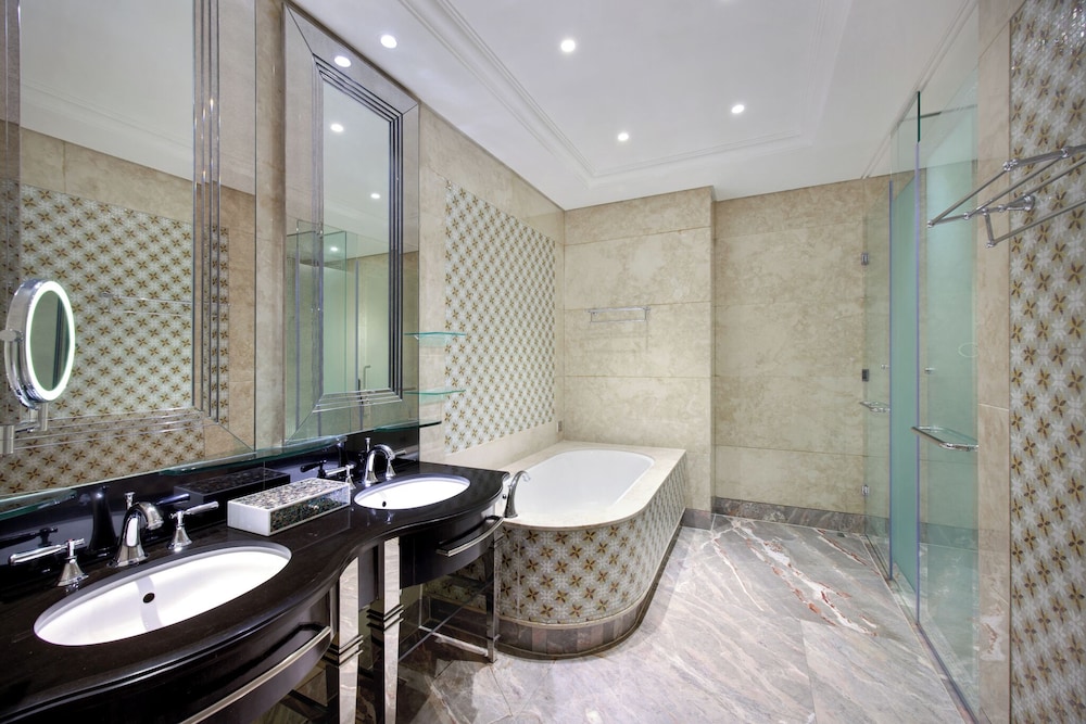 The Reverie Saigon Residential Suites 75/76