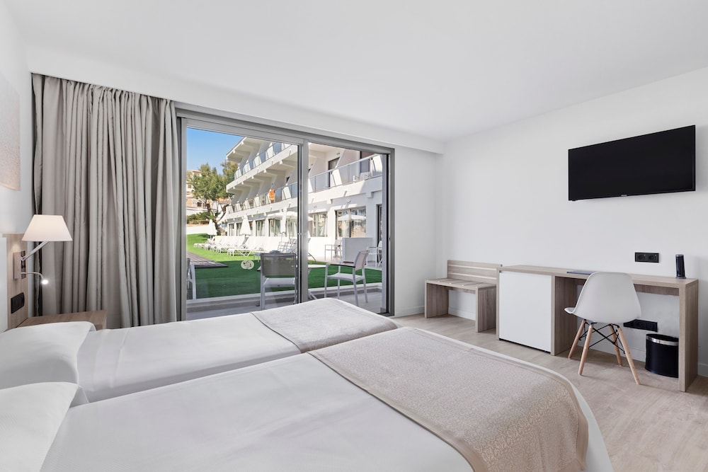 Thb Cala Lliteras - Adults Only 28/69