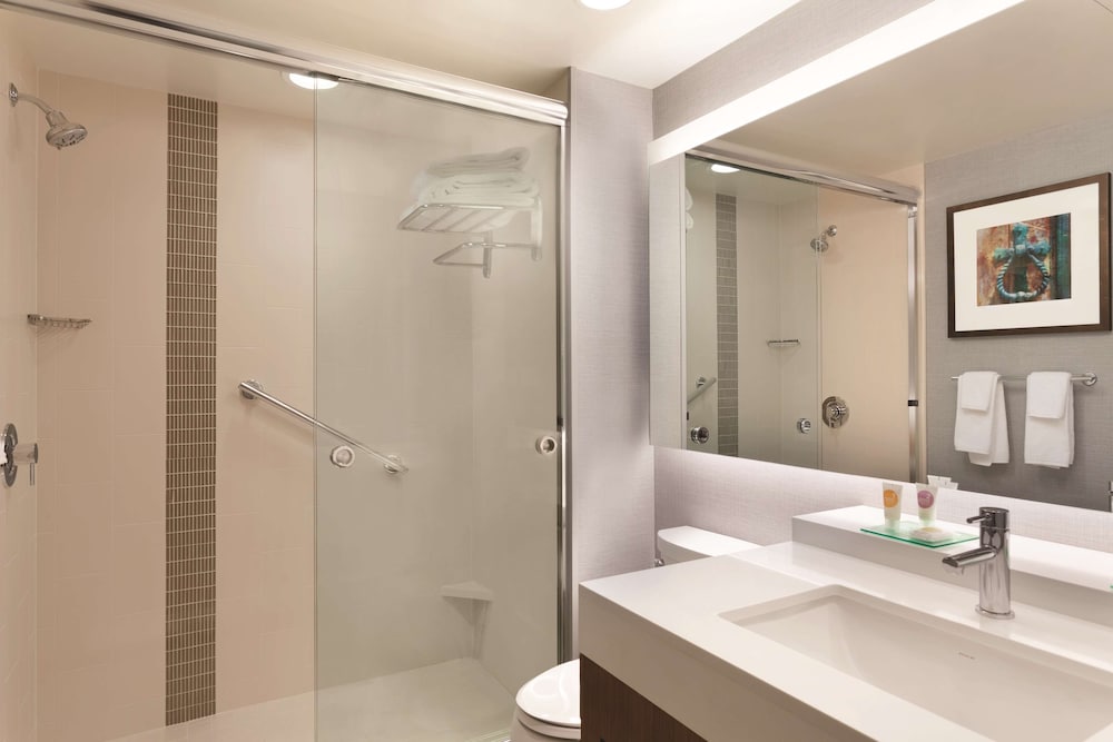 Hyatt Place Buffalo/Amherst 6/70