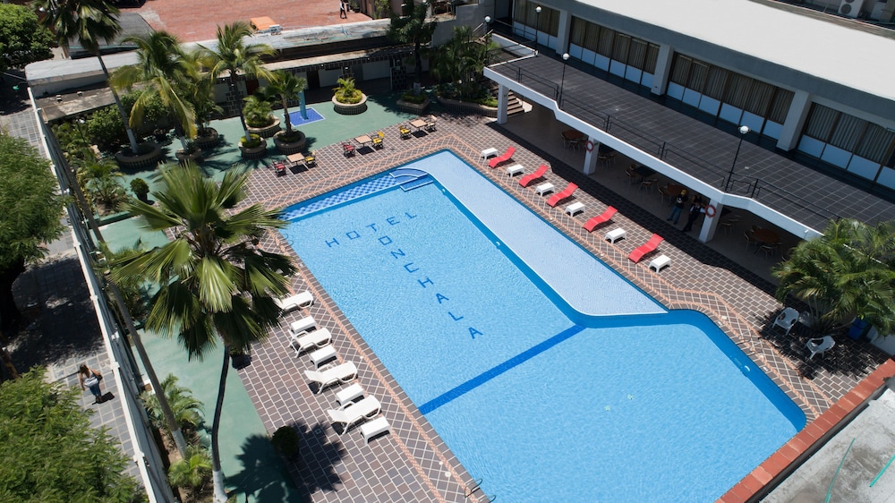 Hotel Tonchala 41/58