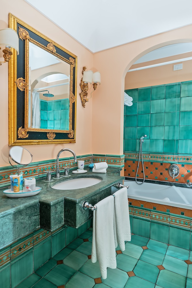 Hotel Punta Regina 53/69