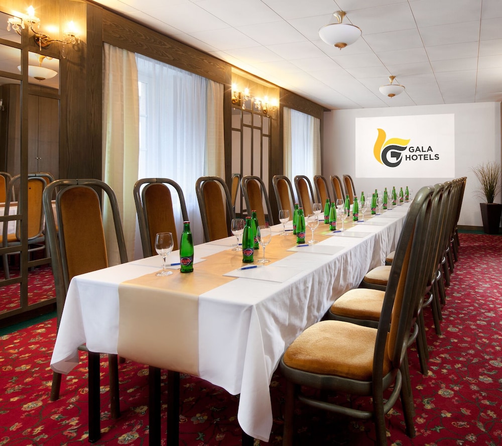 CHATEAU MONTY SPA RESORT 52/69