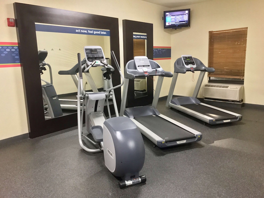 Hampton Inn Garden City, KS 21/33