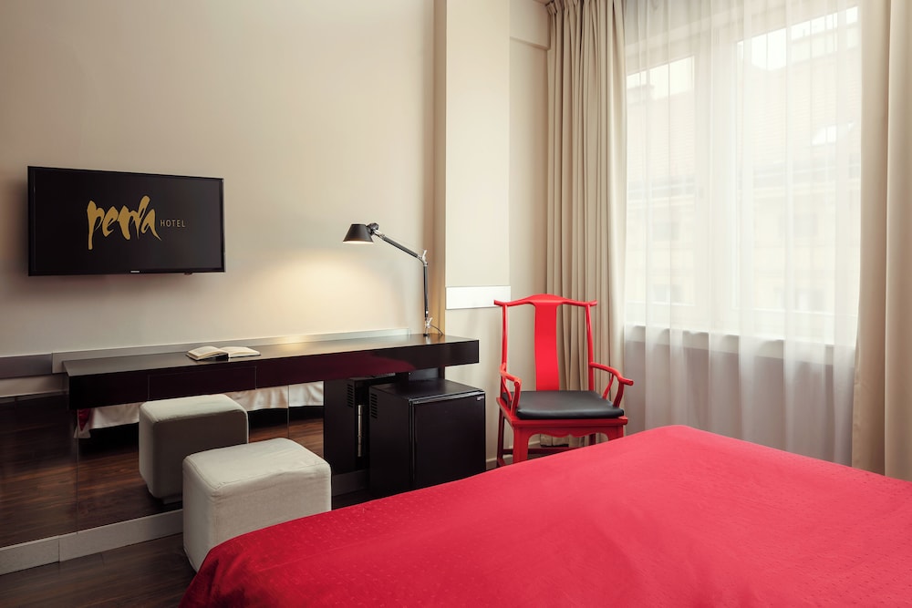 Perla Hotel 12/53