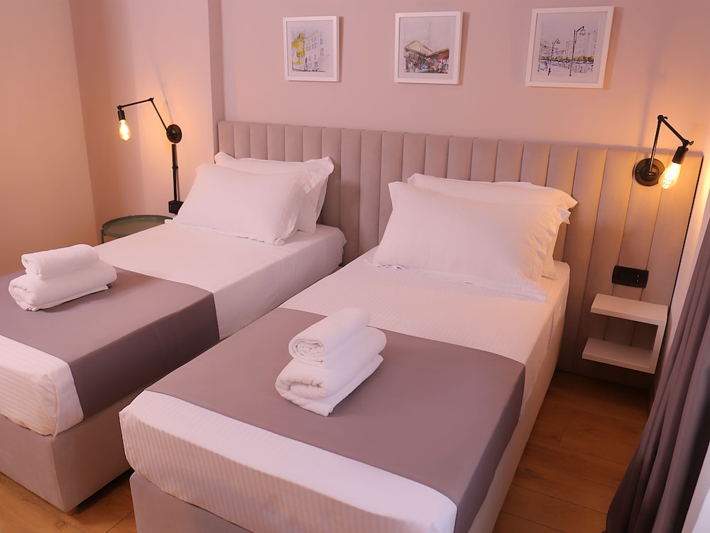 Hotel Oda 24/73
