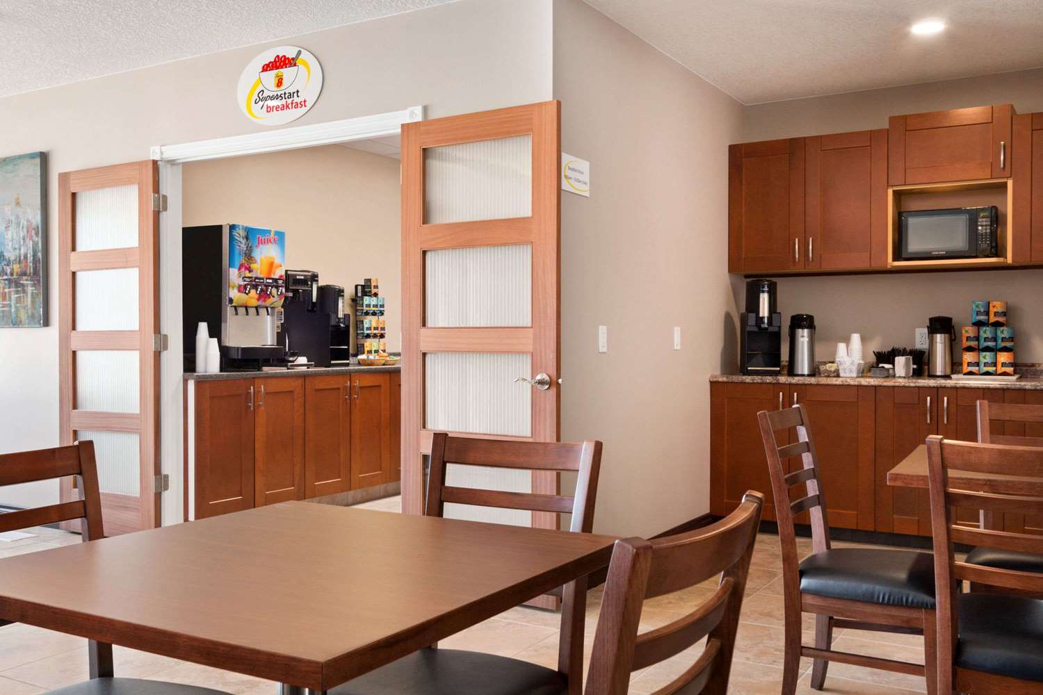 Super 8 by Wyndham Regina 27/33
