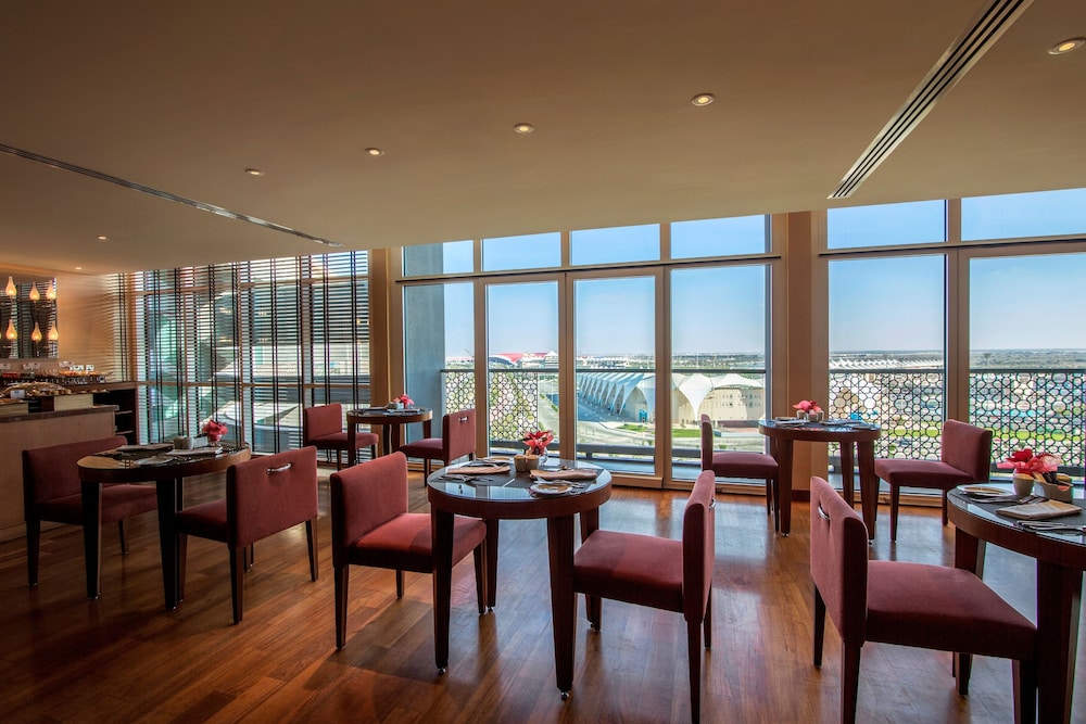 Yas Plaza Marina by IHG 128/144