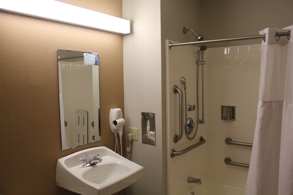 Microtel Inn & Suites by Wyndham York 7/45