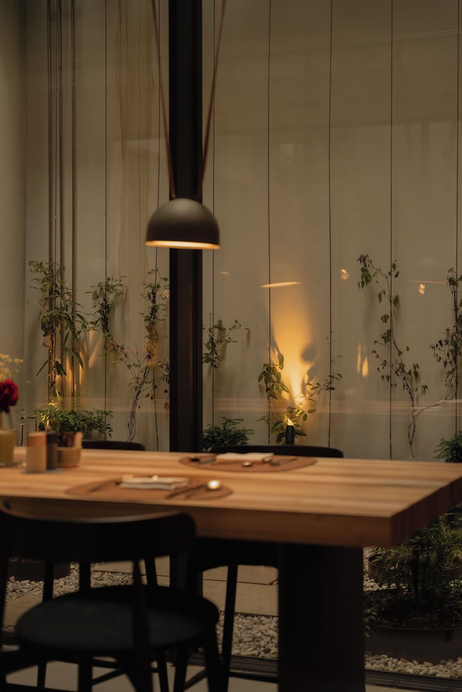 Eisenhut Boutique Hotel 48/50