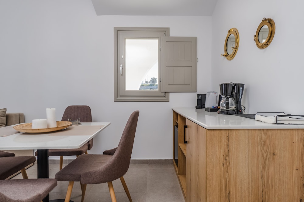 Symphony Suites Santorini 9/50