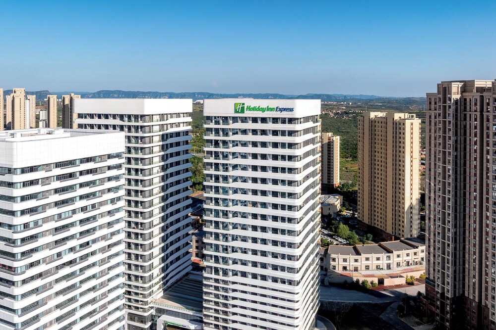 Holiday Inn Express Jincheng New District، Jincheng 1/50