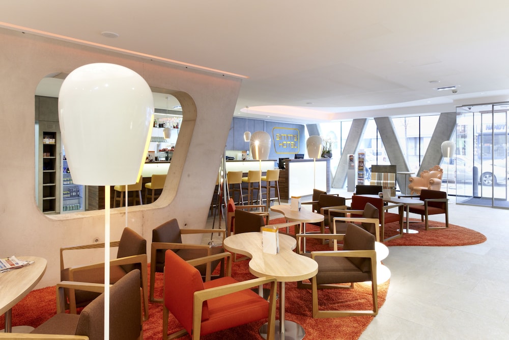 Simm's Hotel 25/41
