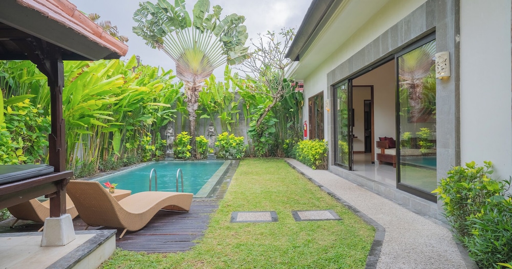 Swiss-Belvillas Umalas 43/50