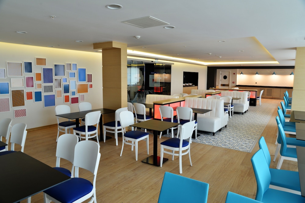 PARK INN BY RADISSON ANKARA CANKAYA 53/63