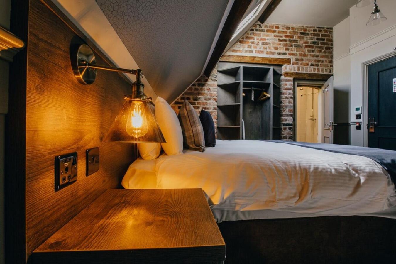 غرفة تنفيذية بسرير مزدوج، Duke Of Edinburgh Hotel 9/10